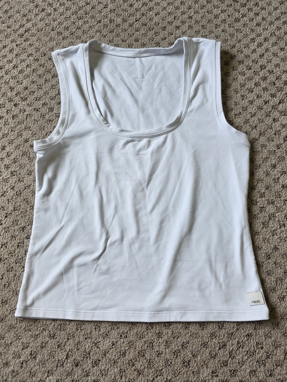 Vuori White Scoop Neck Tank Top